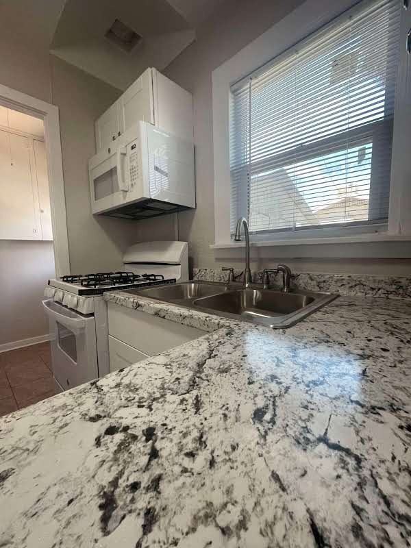 Yermo 6 Pack - 38164 #38164-2 - Photo 4 of 20