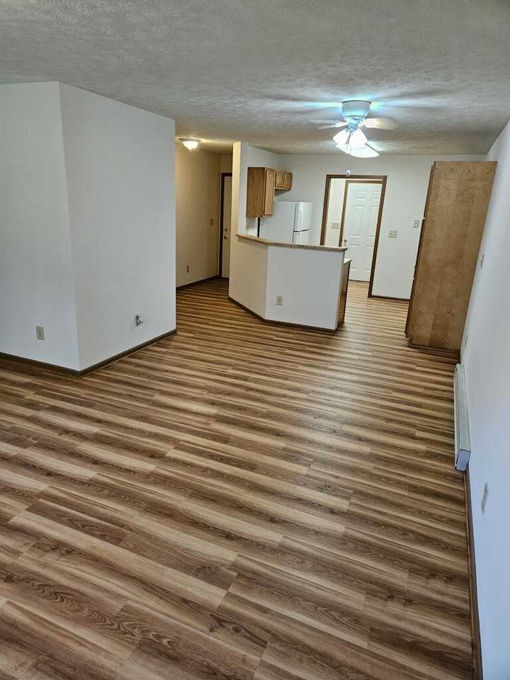 879 Lewis St #1 - Photo 7 of 12