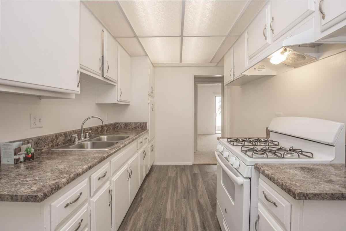 14300 Newport Ave - Photo 3 of 8