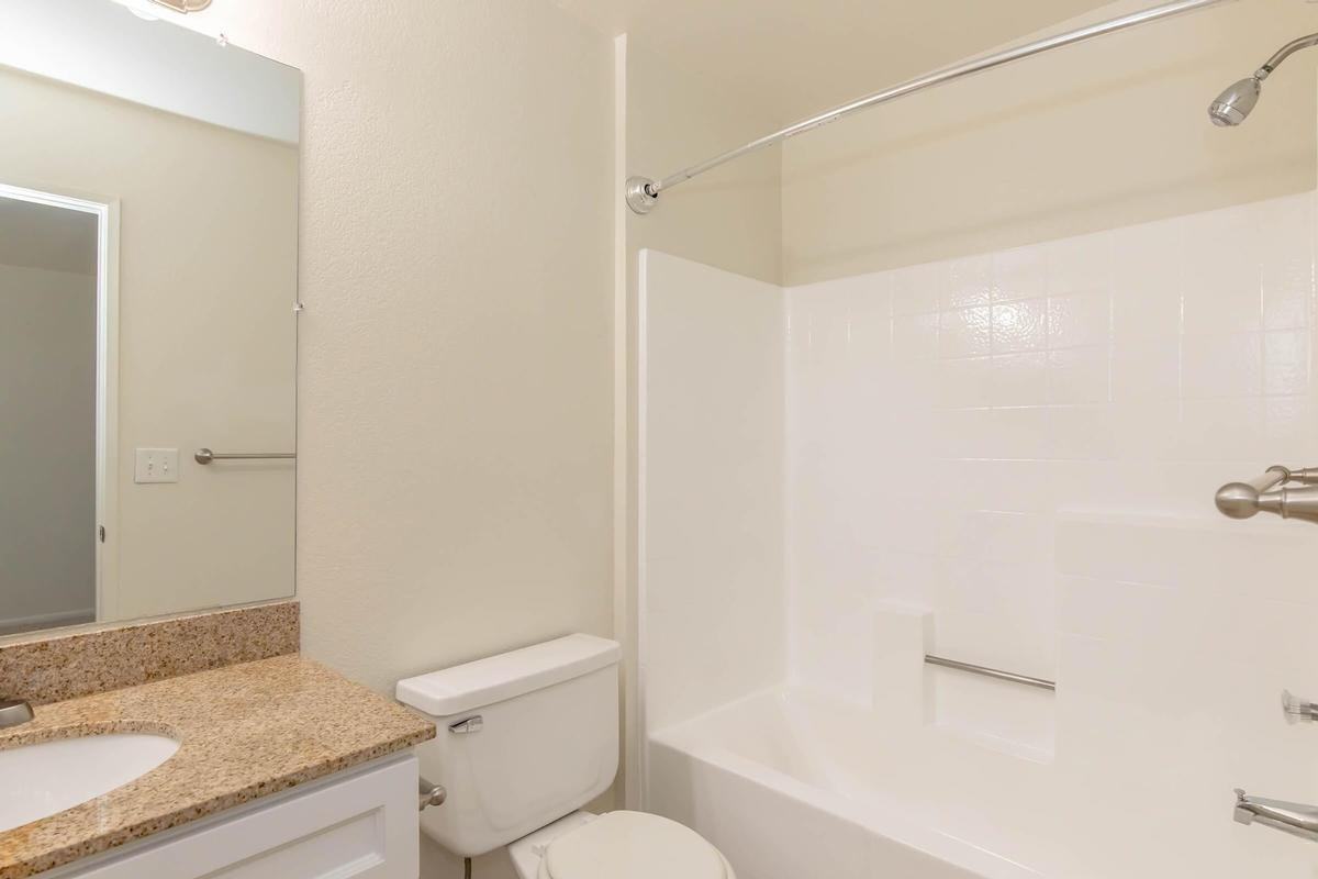 8200 N Laurelglen Blvd - Photo 6 of 37