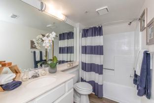 8200 N Laurelglen Blvd - Photo 1 of 1