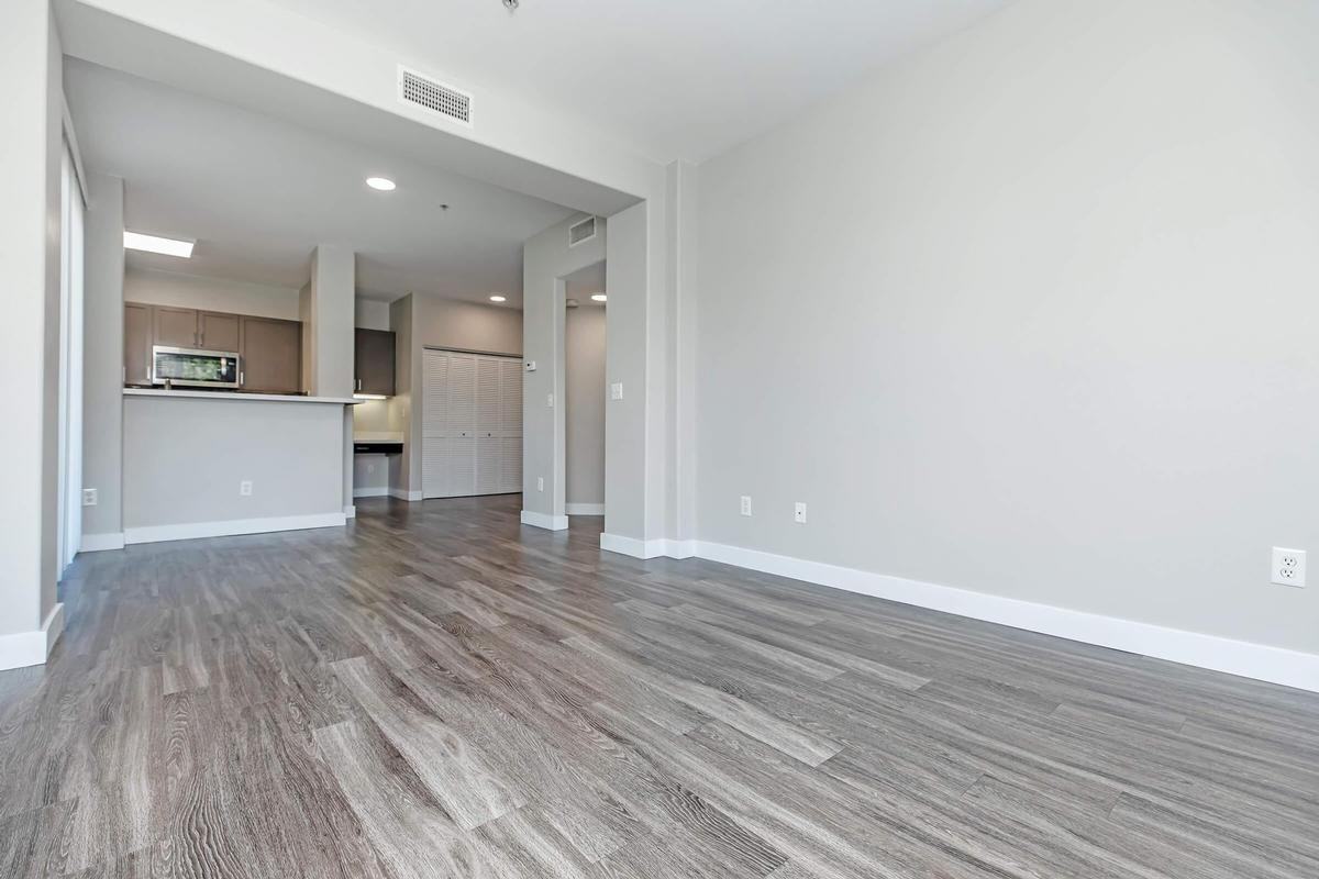 21041 Osterman Rd - Photo 2 of 8