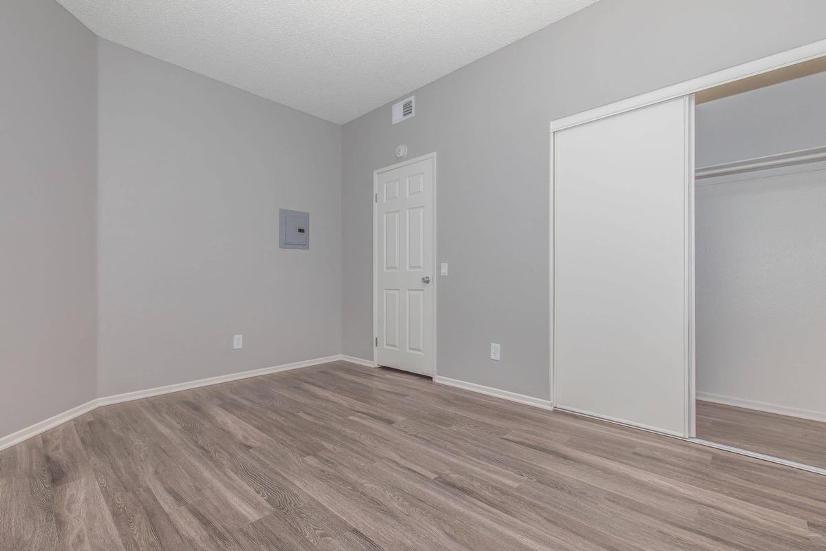 21042 E Arrow Hwy - Photo 4 of 38