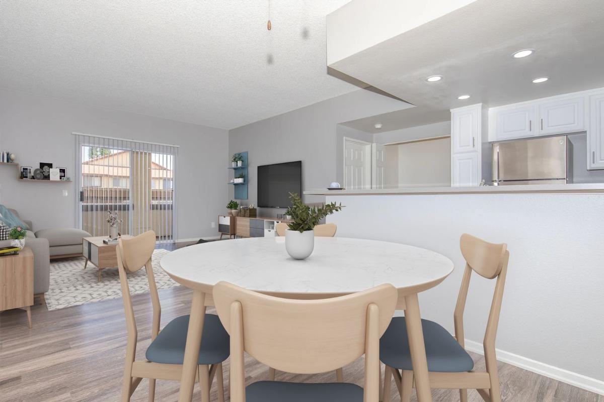 21042 E Arrow Hwy - Photo 5 of 38