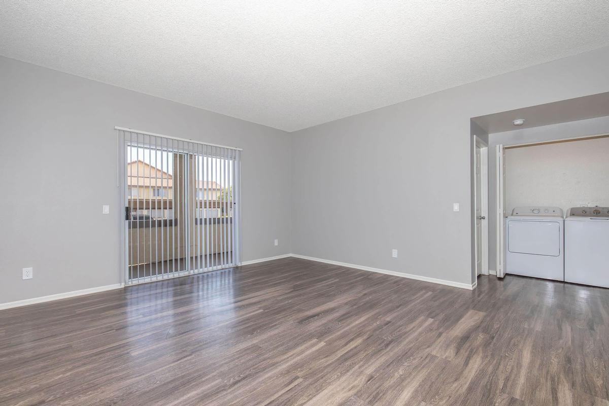 21042 E Arrow Hwy - Photo 2 of 38