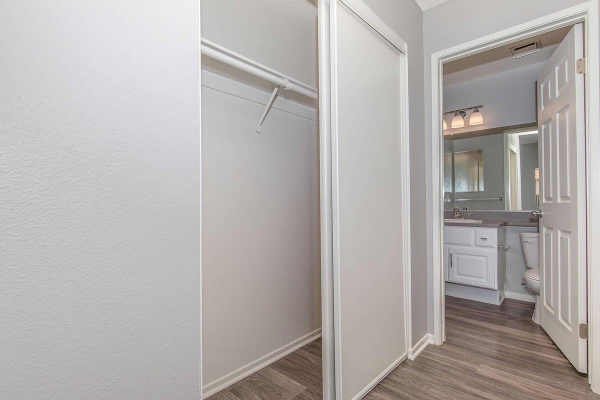 21042 E Arrow Hwy - Photo 3 of 38