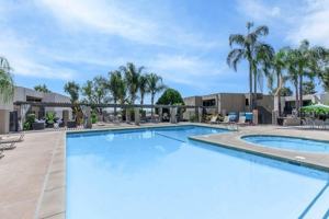 featured image of 1334 W Foothill Blvd