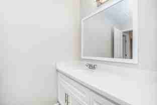 15252 Seneca Rd - Photo 1 of 1