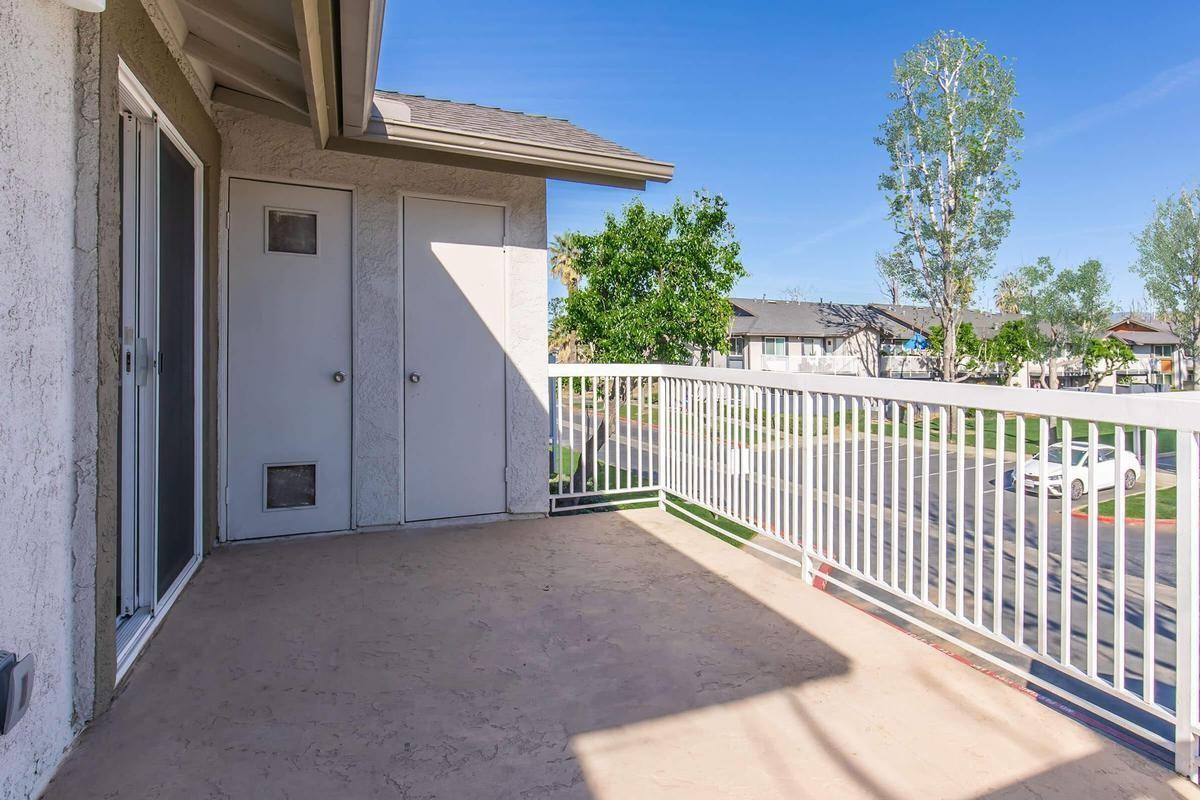 1203 E Central Ave - Photo 6 of 31