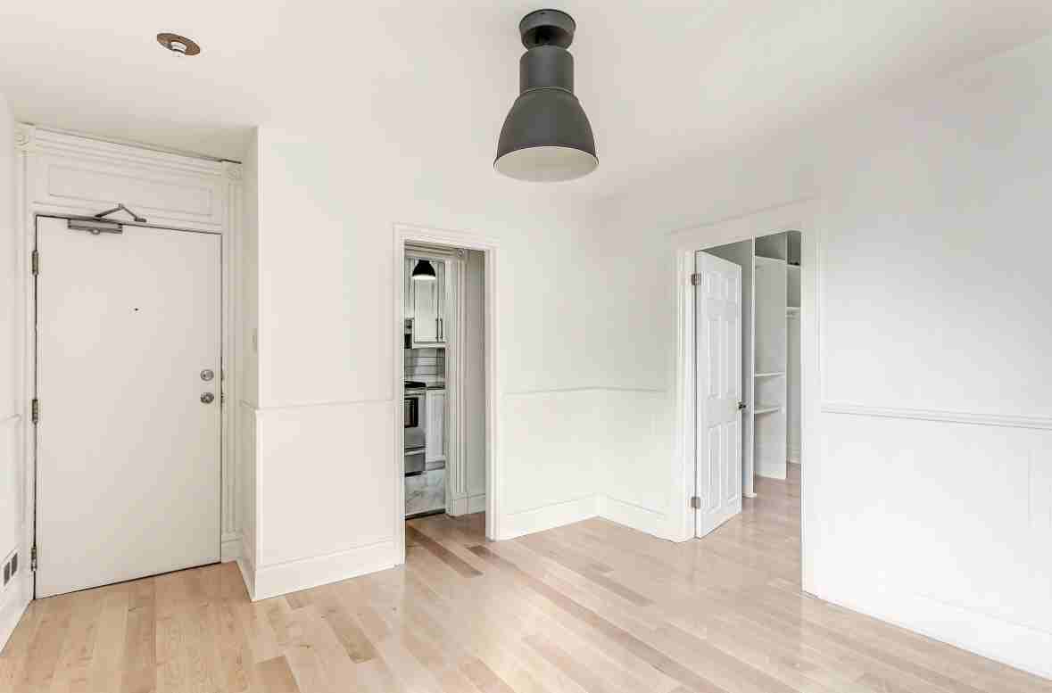 299 Pacific Ave - Photo 7 of 14