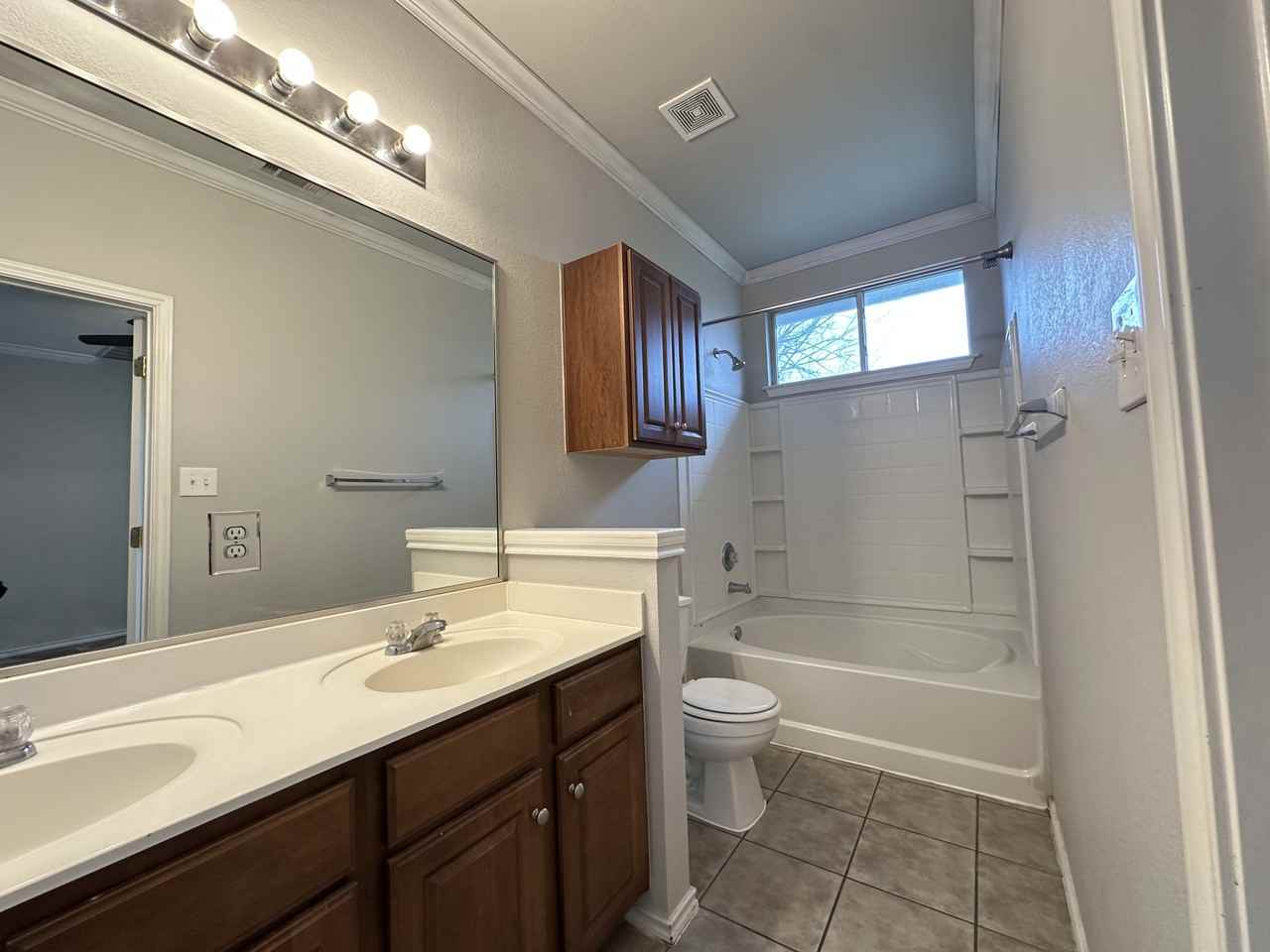 11409 Hereford St #1 - Photo 7 of 11