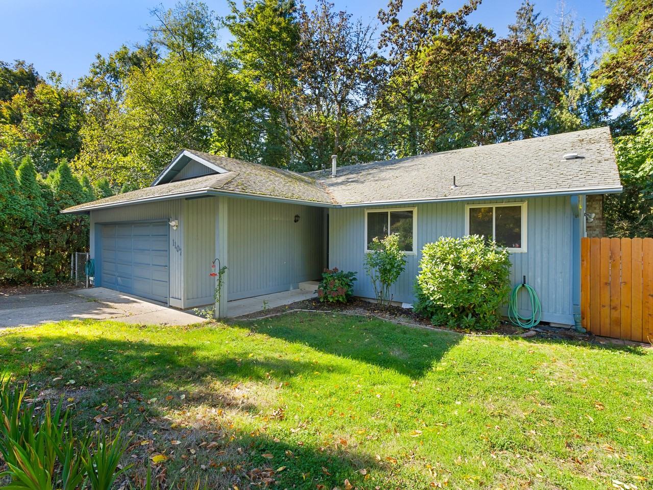 1107 Meadowview Ct #1 - Photo 3 of 50