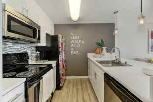 1735 Dexter Ave N - Photo 1 of 1
