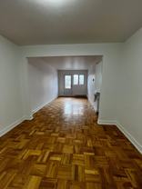 Avenue De Chateaubriand - Photo 1 of 1