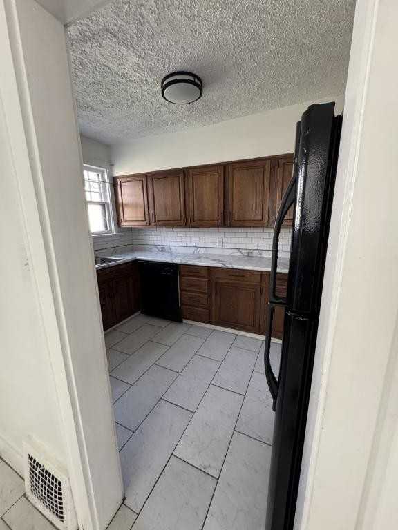 1620 W Pine St - Photo 5 of 14