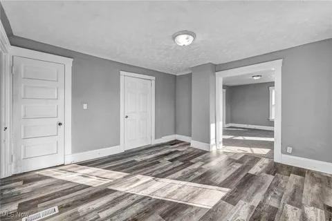 3124 W 11th Pl - Photo 6 of 17