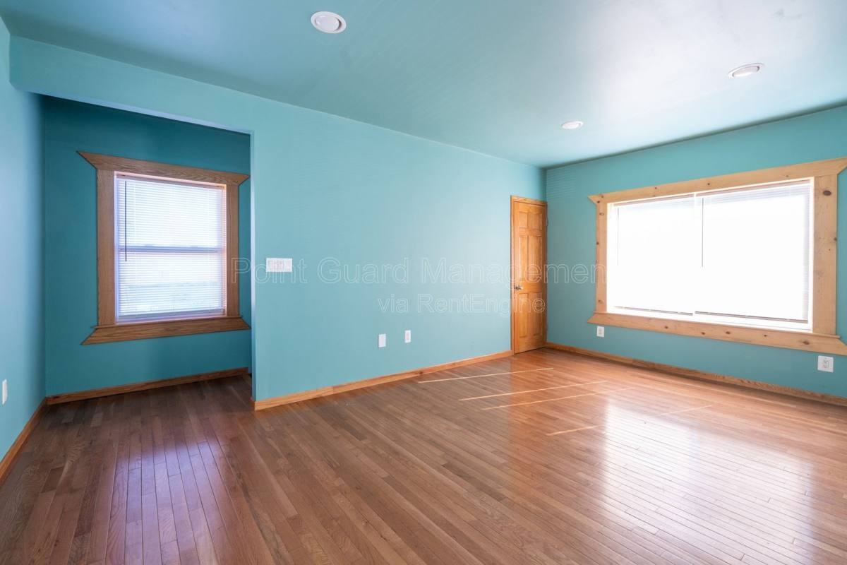 421 N Emporia Ave #421A - Photo 4 of 10