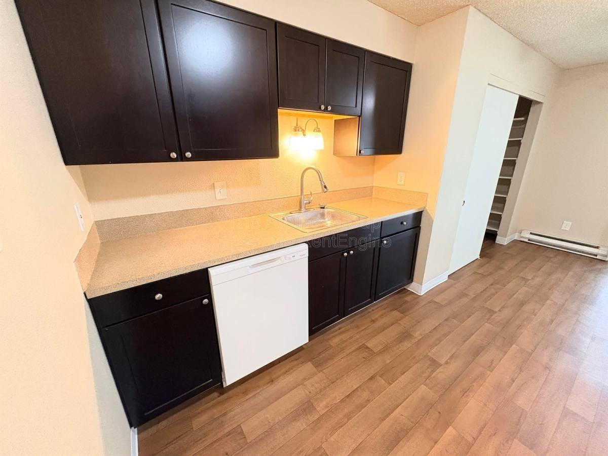 17890 Sw Alexander St #7