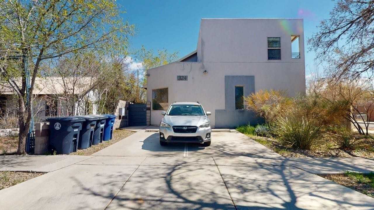 324 Vassar Dr Se #B - Photo 4 of 50