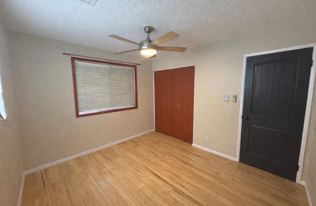 1237 E Riviera Dr - Photo 5 of 41