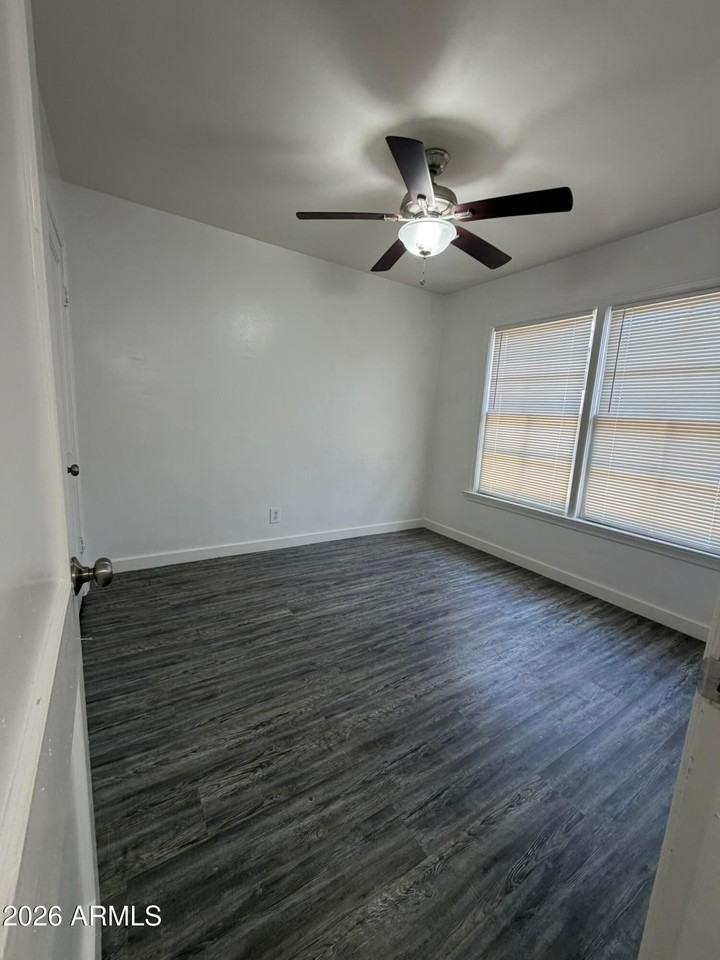 706 W Taylor St #5 - Photo 4 of 10
