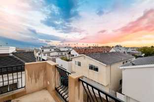 435 1 2 Carnation Ave - Photo 1 of 1