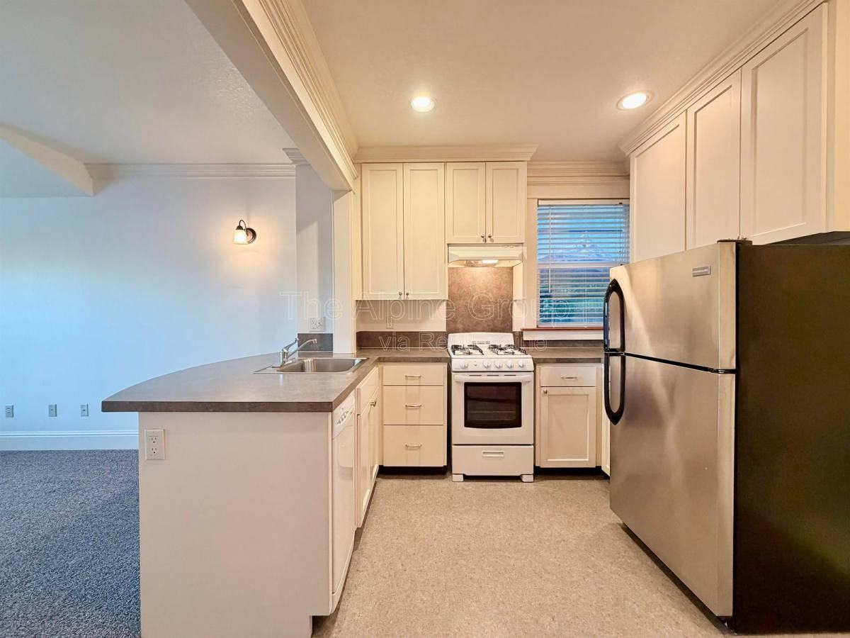 4318 Se Milwaukie Ave #3
