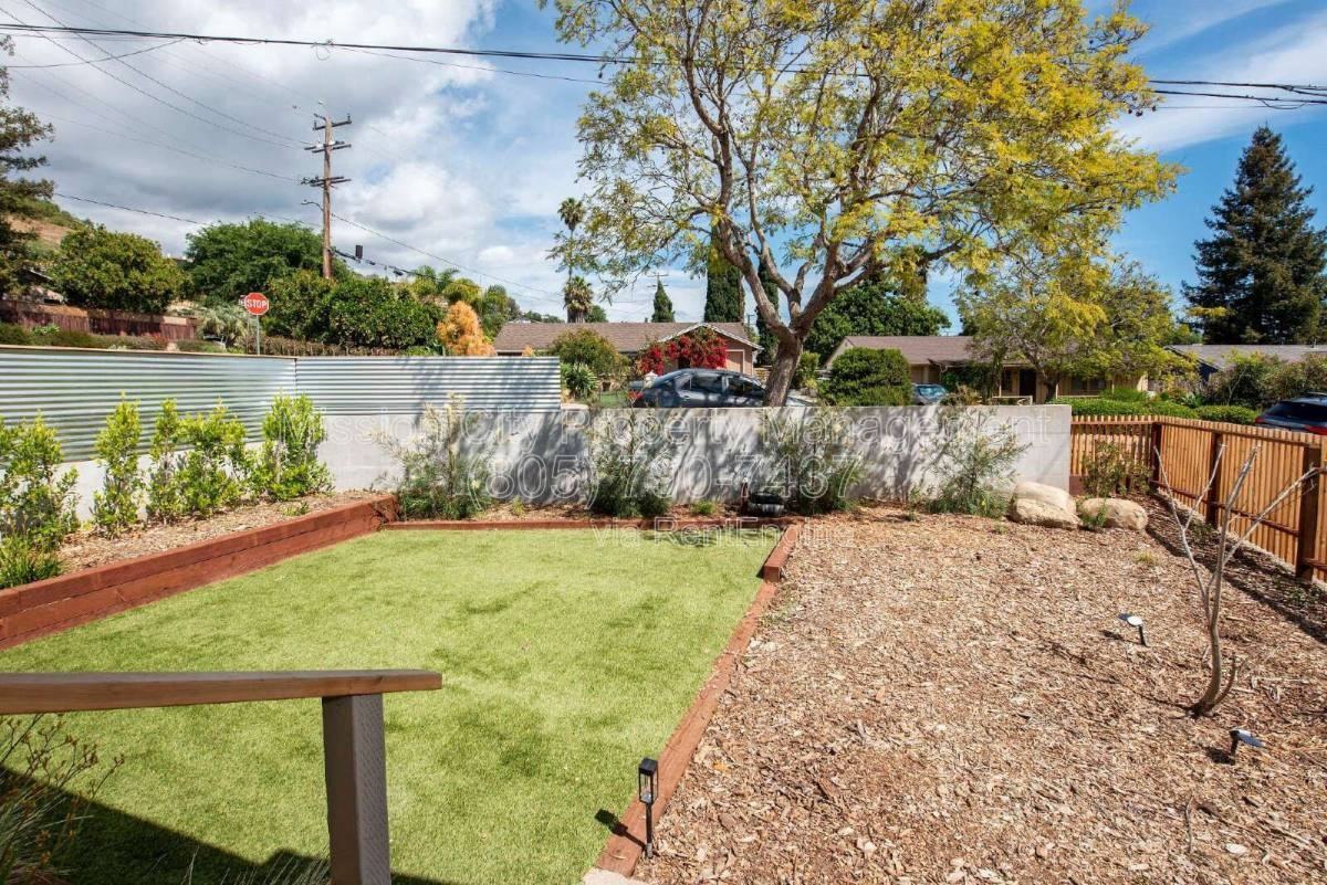 337 E Calle Laureles - Photo 3 of 10