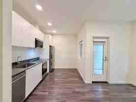 1545 Ne 41st Ave #204 - Photo 1 of 1