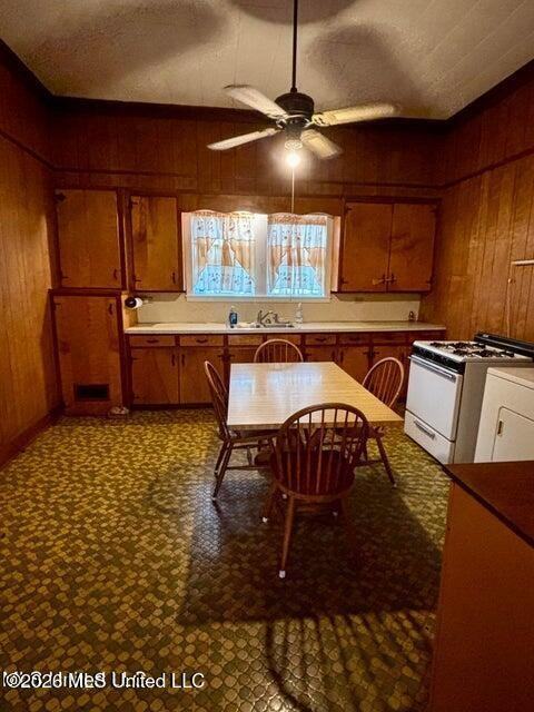 156 W Enterprise St - Photo 4 of 5