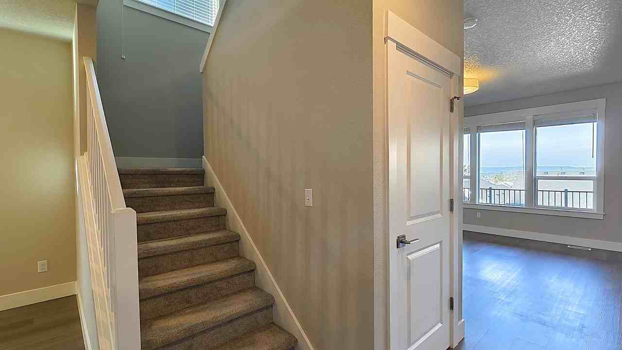 17563 Sw Sunview Ln - Photo 7 of 50