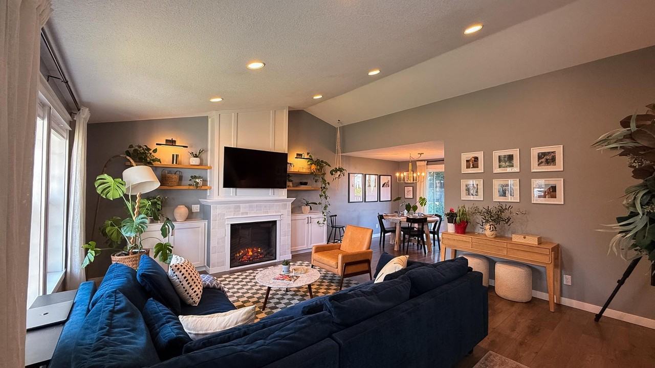 5137 Nw 172nd Pl - Photo 2 of 19