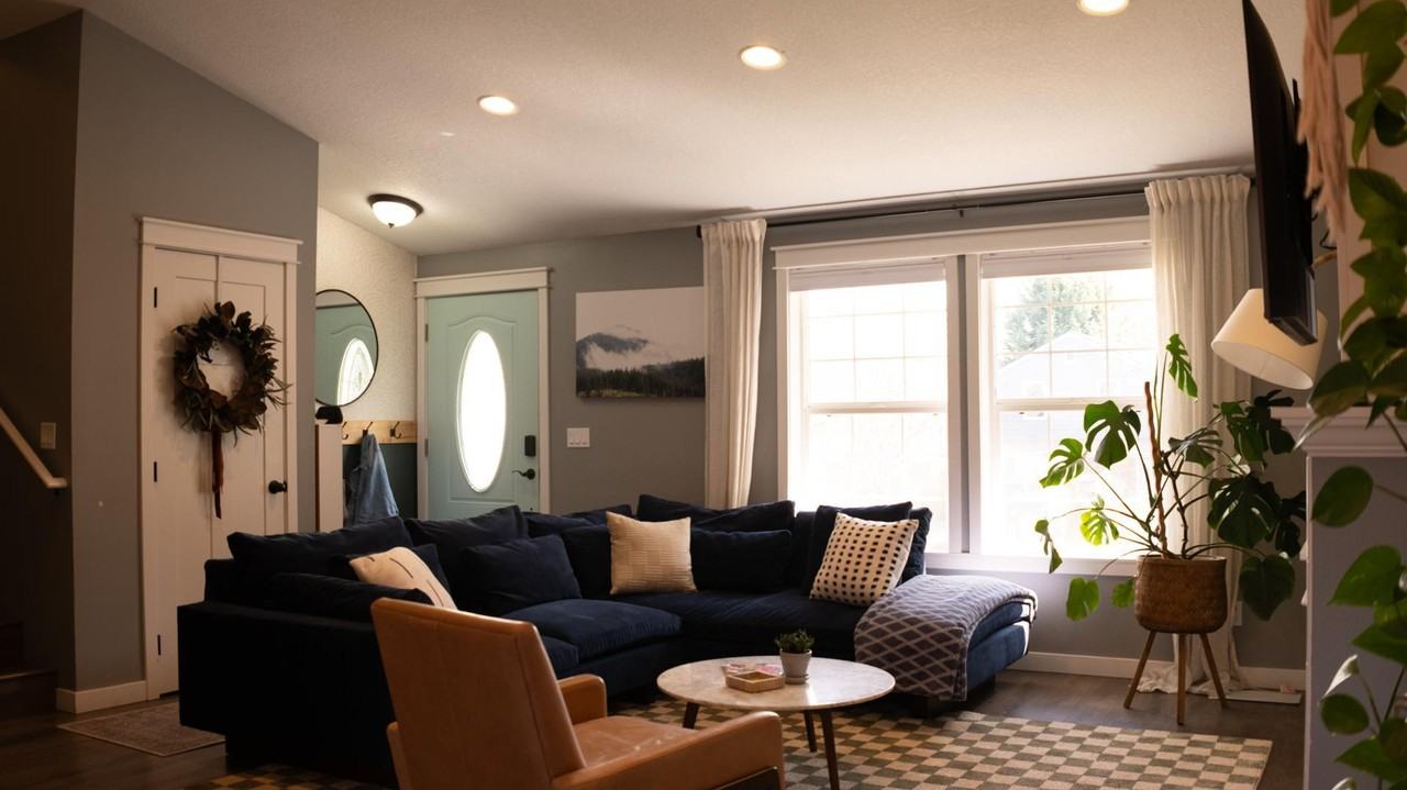 5137 Nw 172nd Pl - Photo 3 of 19