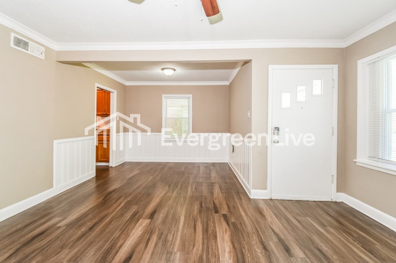 4699 Durbin Ave - Photo 4 of 15