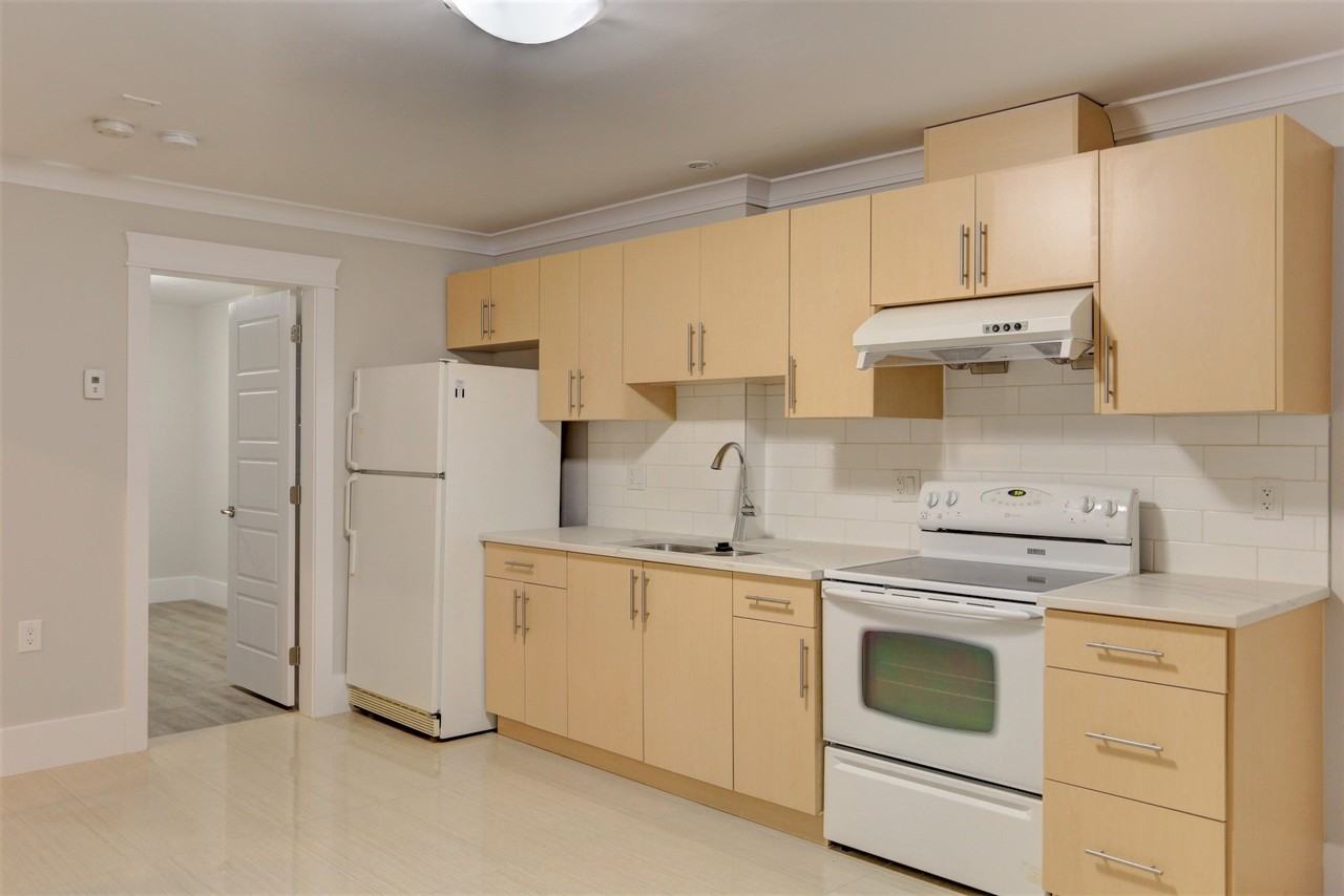 840 Kensington Avenue - Photo 3 of 10