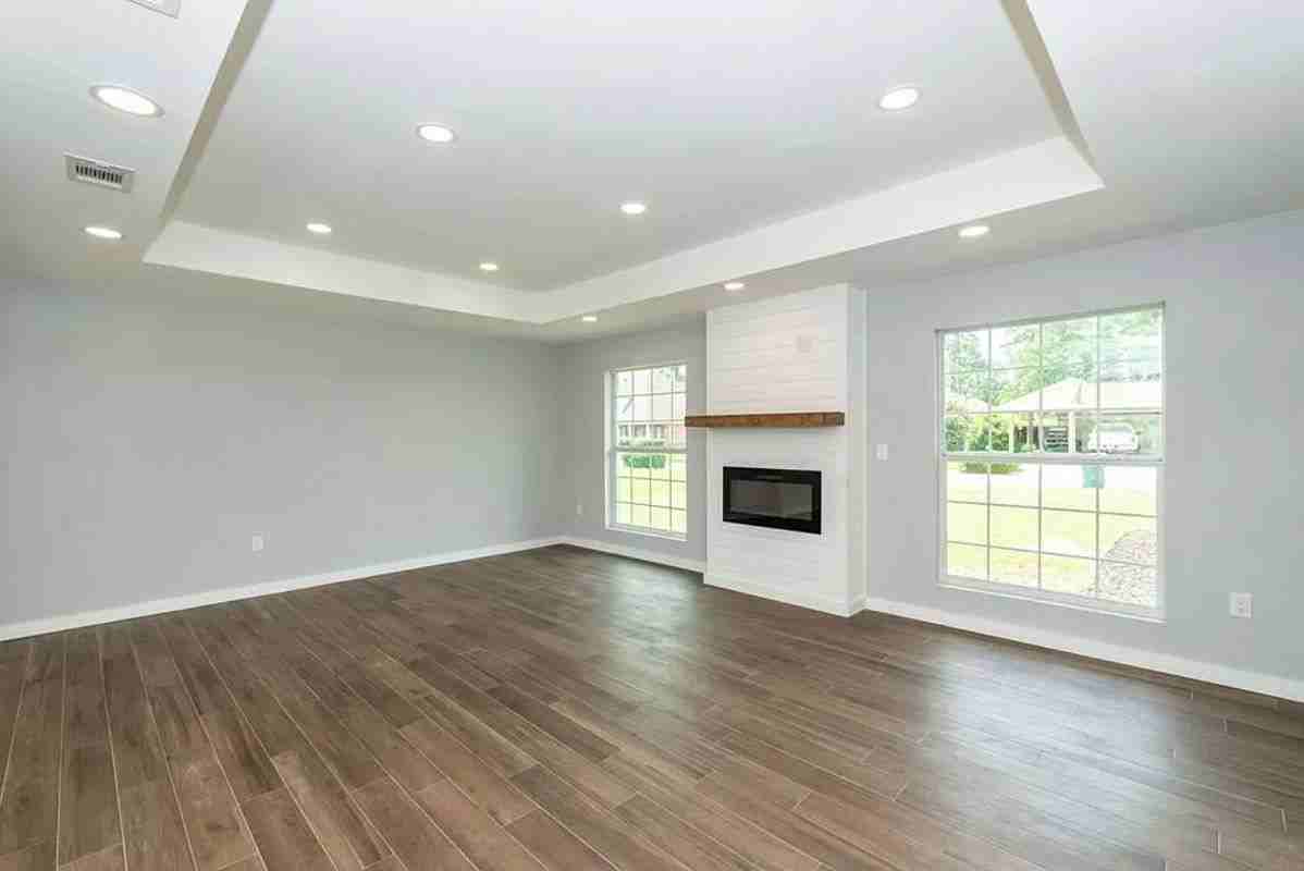 4915 Sassafras St - Photo 5 of 13