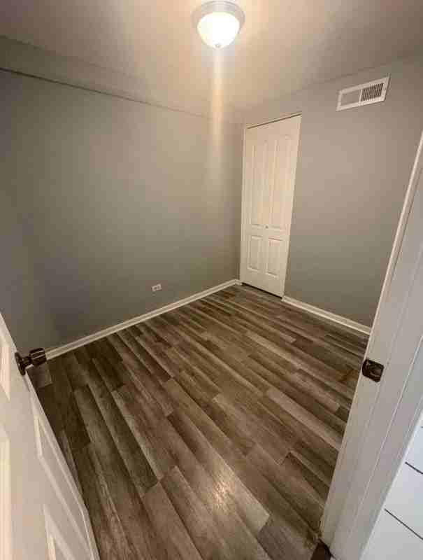 2622 W Luther St - Photo 5 of 7