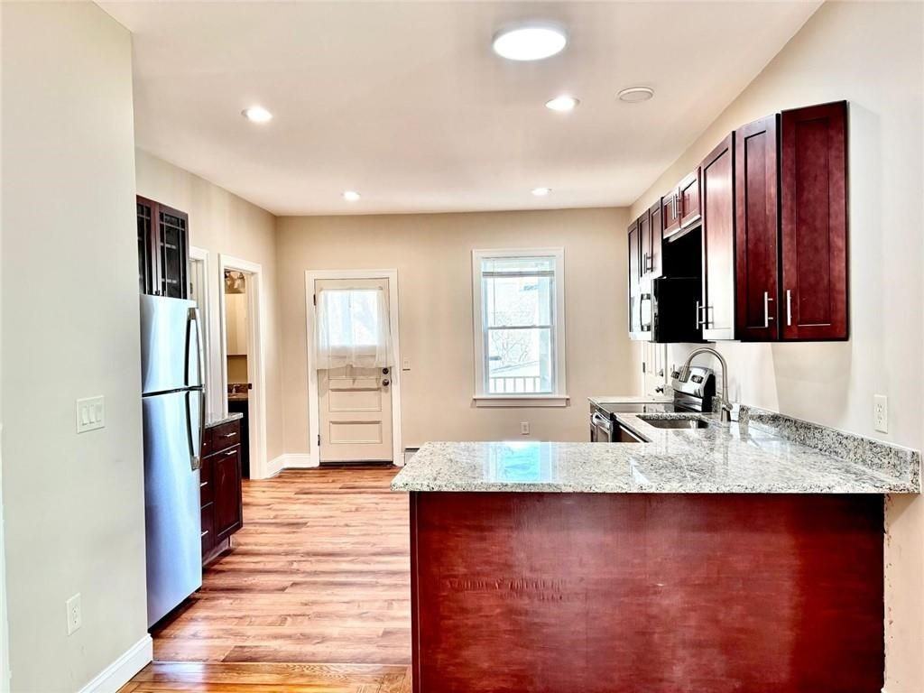 41 Hudson St - Photo 2 of 18