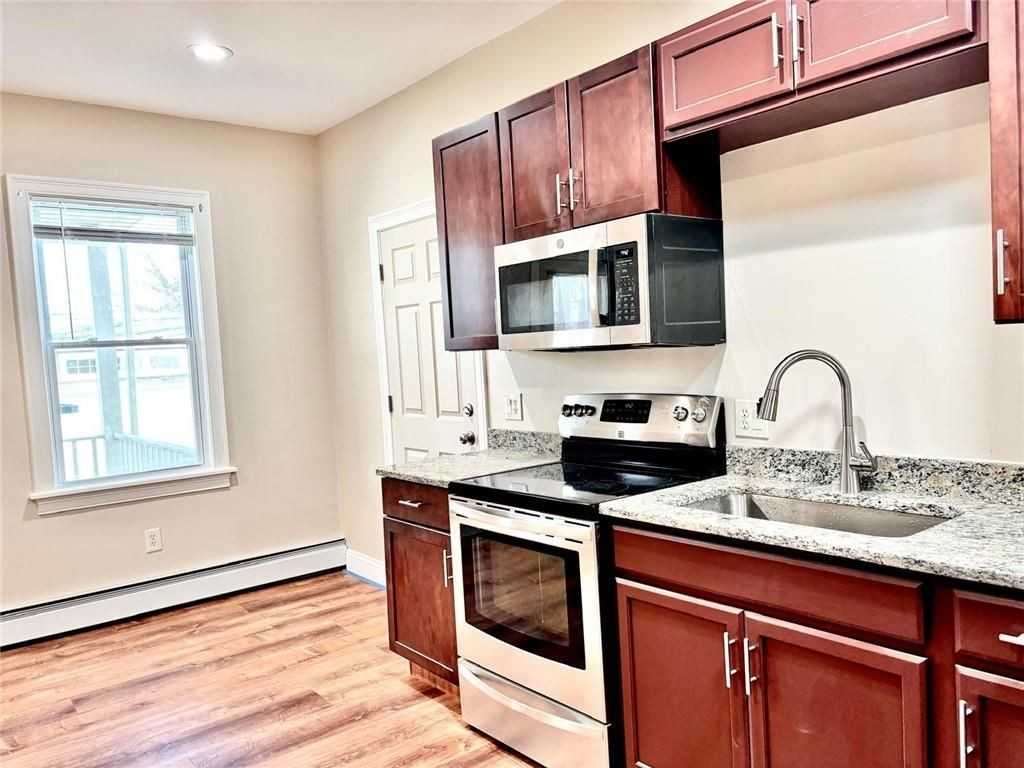 41 Hudson St - Photo 3 of 18
