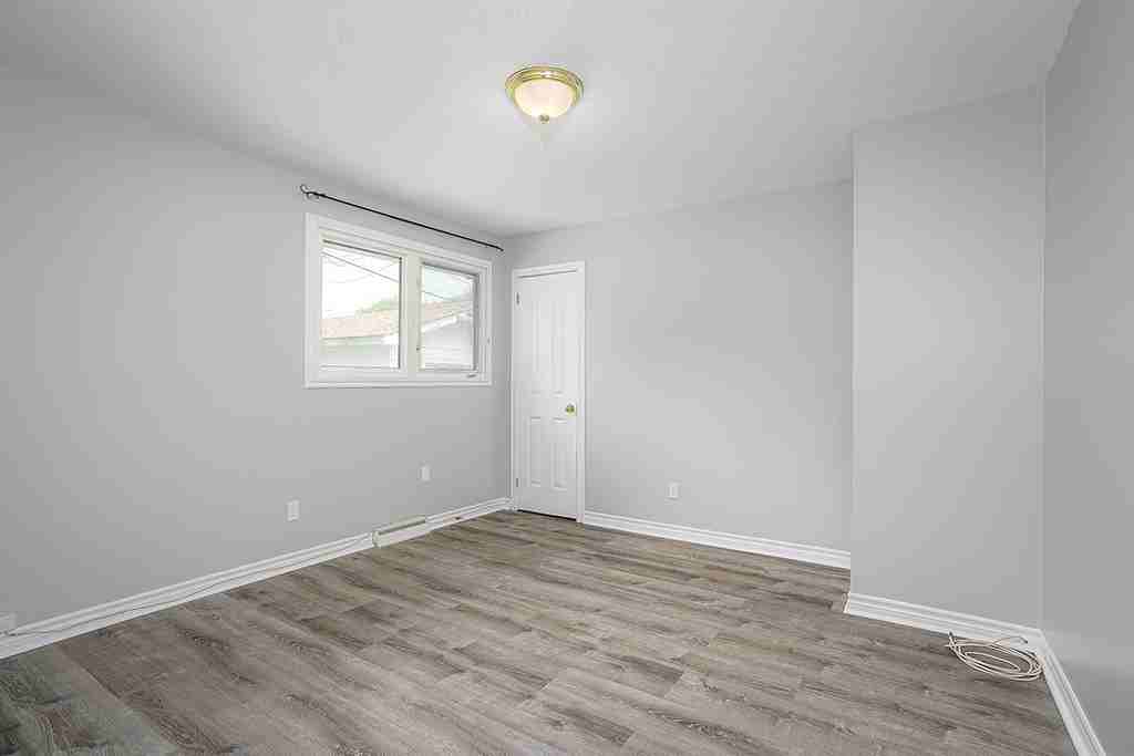 493 Boulevard Saint-René Ouest - Photo 7 of 14