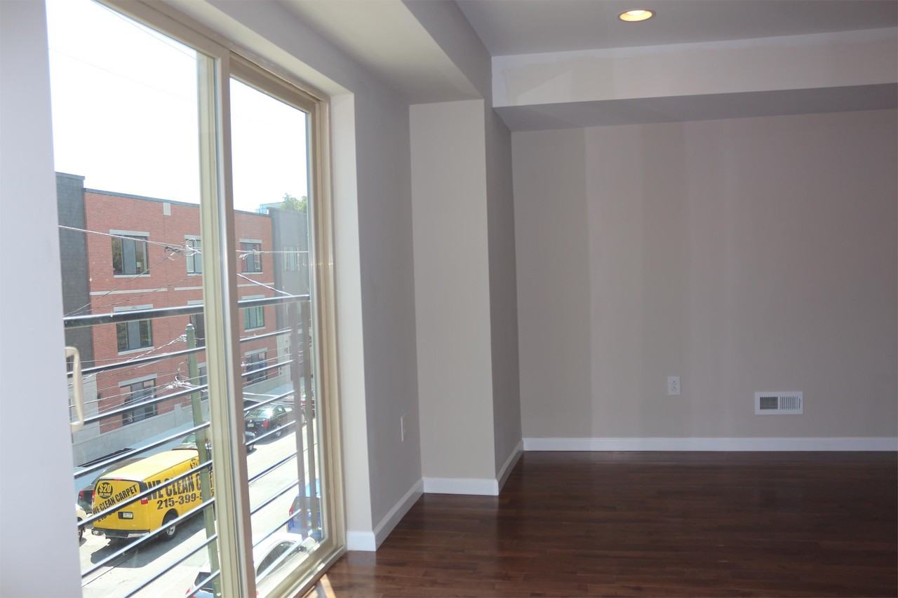 424 N 40th St #2 - Photo 6 of 14