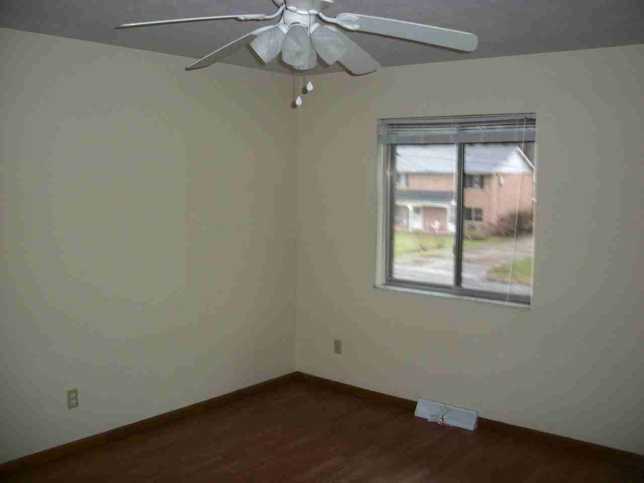 465 Brentwood Ave #B465 - Photo 6 of 14