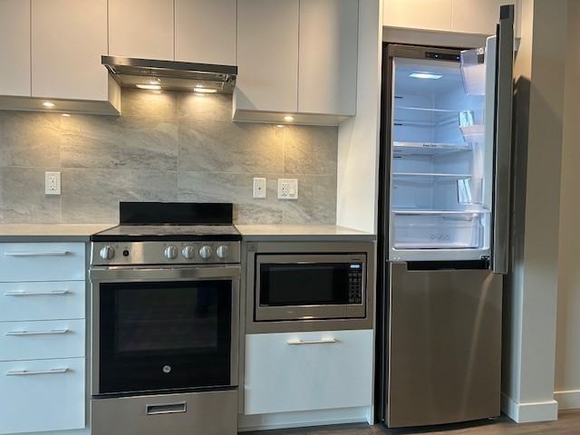 Spencer House - Photo 6 of 17