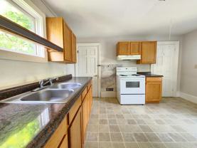 72 Pier St #2 - Photo 1 of 1