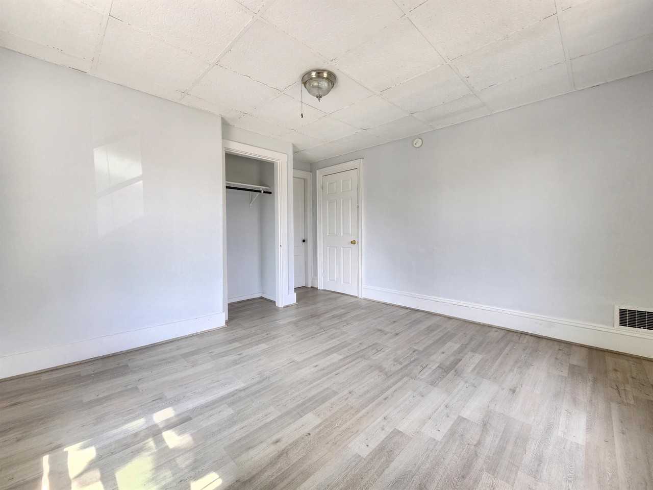 72 Pier St #2 - Photo 6 of 12