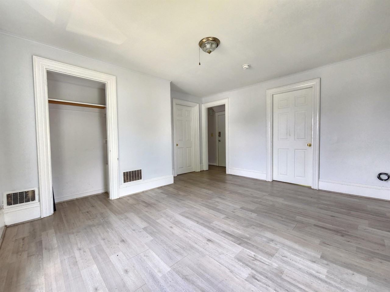 72 Pier St #2 - Photo 7 of 12