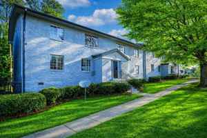 featured image of 2065 Alison Ct Sw Apt 2 #Apt 2