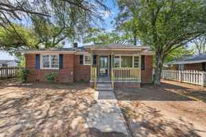 featured image of 1611 Holland St