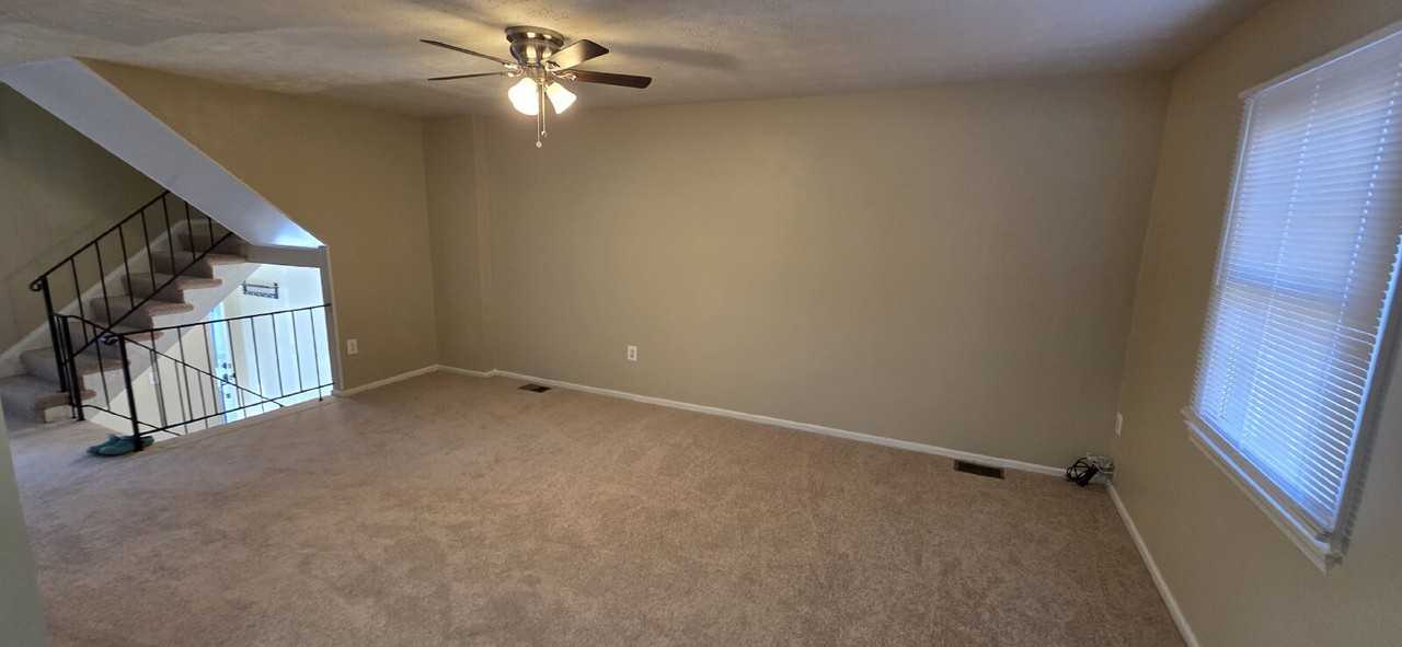 12735 Lighthouse Ln - Photo 5 of 17