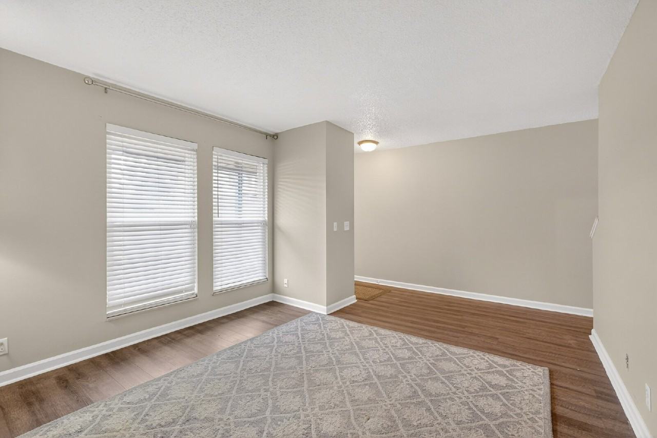 500 Paragon Mills Rd #B1 - Photo 7 of 22